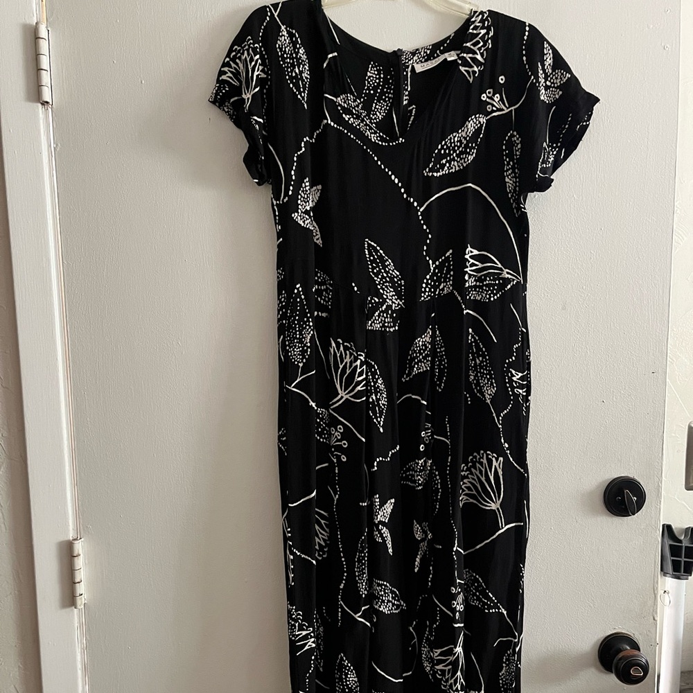 Masai Nasira Black & White Floral Flowy Jumpsuit